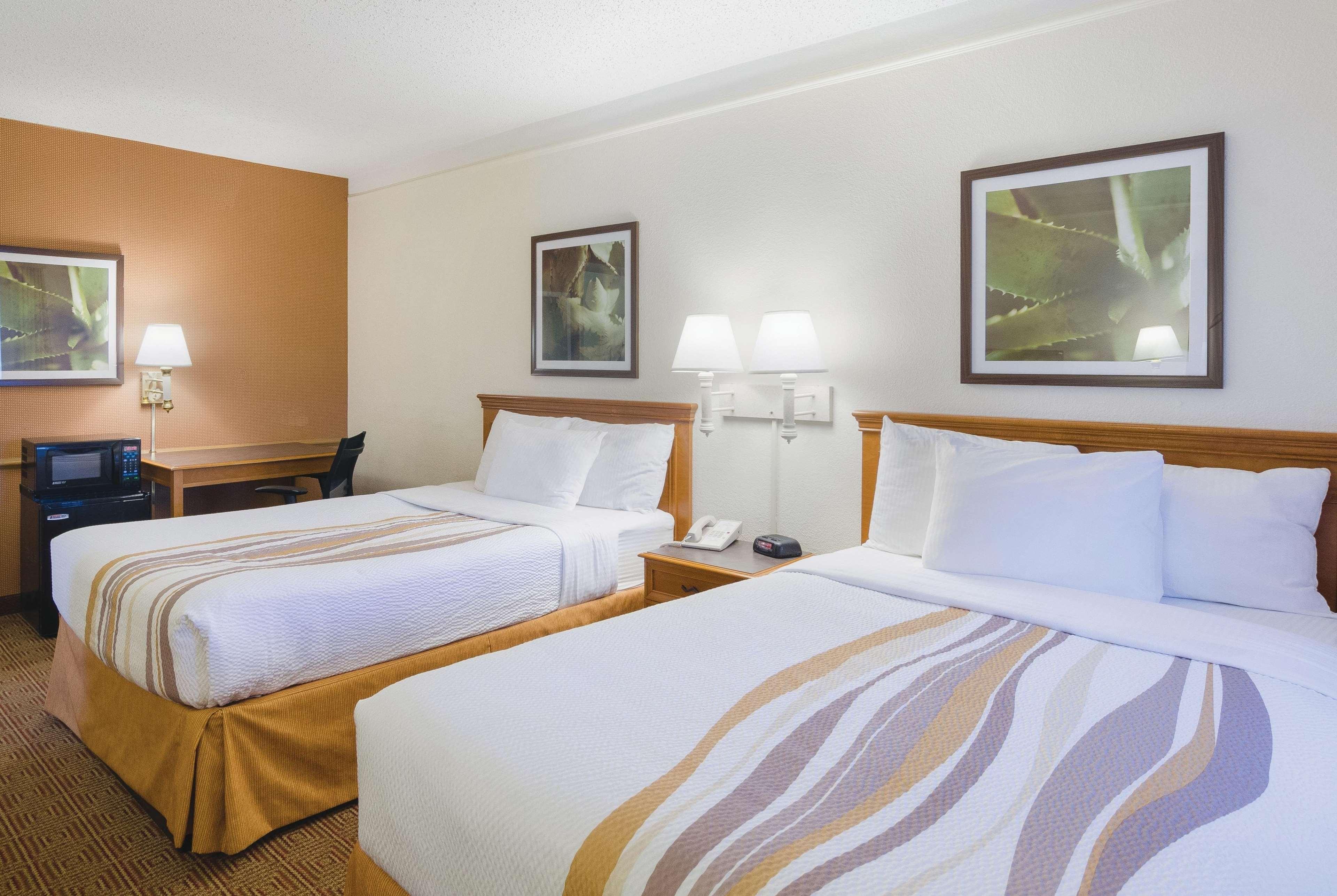 La Quinta By Wyndham Cherry Creek DEN